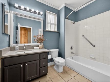 139 Ainger Cir, Sacramento, CA 95835 Photo