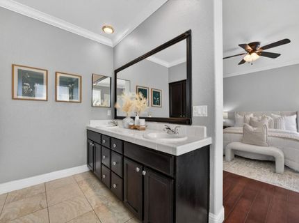 139 Ainger Cir, Sacramento, CA 95835 Photo