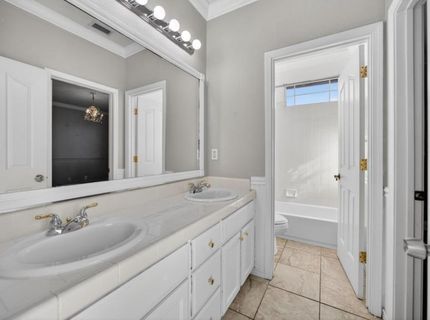 139 Ainger Cir, Sacramento, CA 95835 Photo