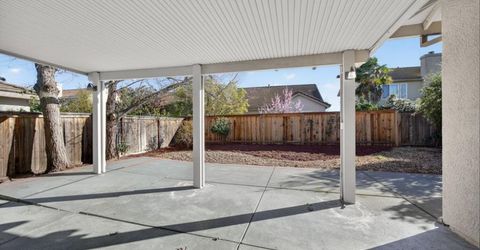 139 Ainger Cir, Sacramento, CA 95835 Photo