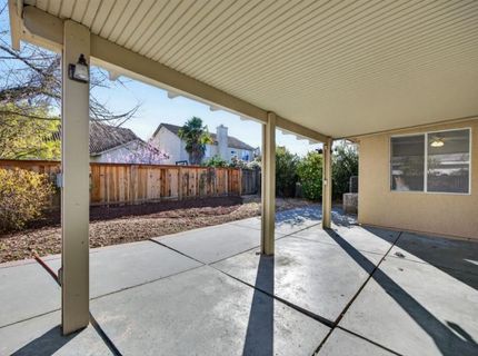 139 Ainger Cir, Sacramento, CA 95835 Photo