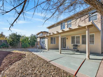 139 Ainger Cir, Sacramento, CA 95835 Photo