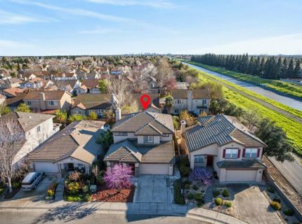 139 Ainger Cir, Sacramento, CA 95835 Photo