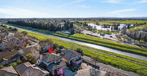 139 Ainger Cir, Sacramento, CA 95835 Photo