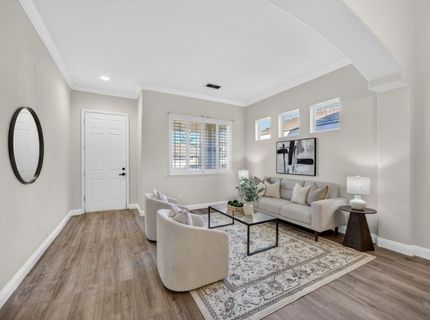 139 Ainger Cir, Sacramento, CA 95835 Photo