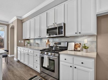 139 Ainger Cir, Sacramento, CA 95835 Photo
