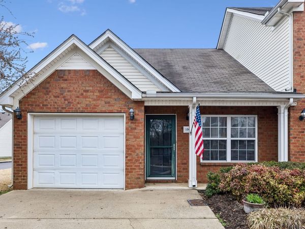 1007 Maricopa Dr, Murfreesboro, TN 37128