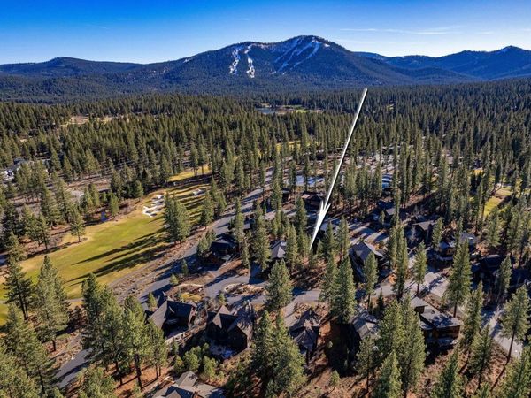 10020 Chaparral Court, Truckee, CA 96161