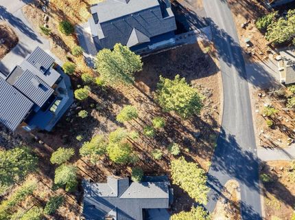 10020 Chaparral Court, Truckee, CA 96161 Photo