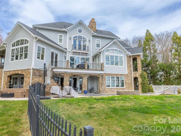 19001 Double Eagle Drive , Cornelius, NC 28031