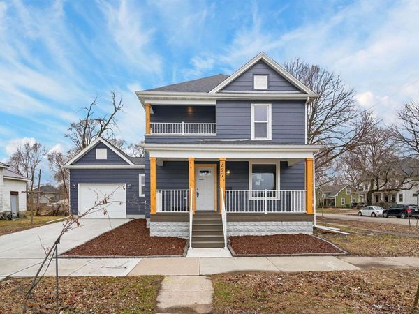 427 Iowa St Street, Waterloo, IA 50703