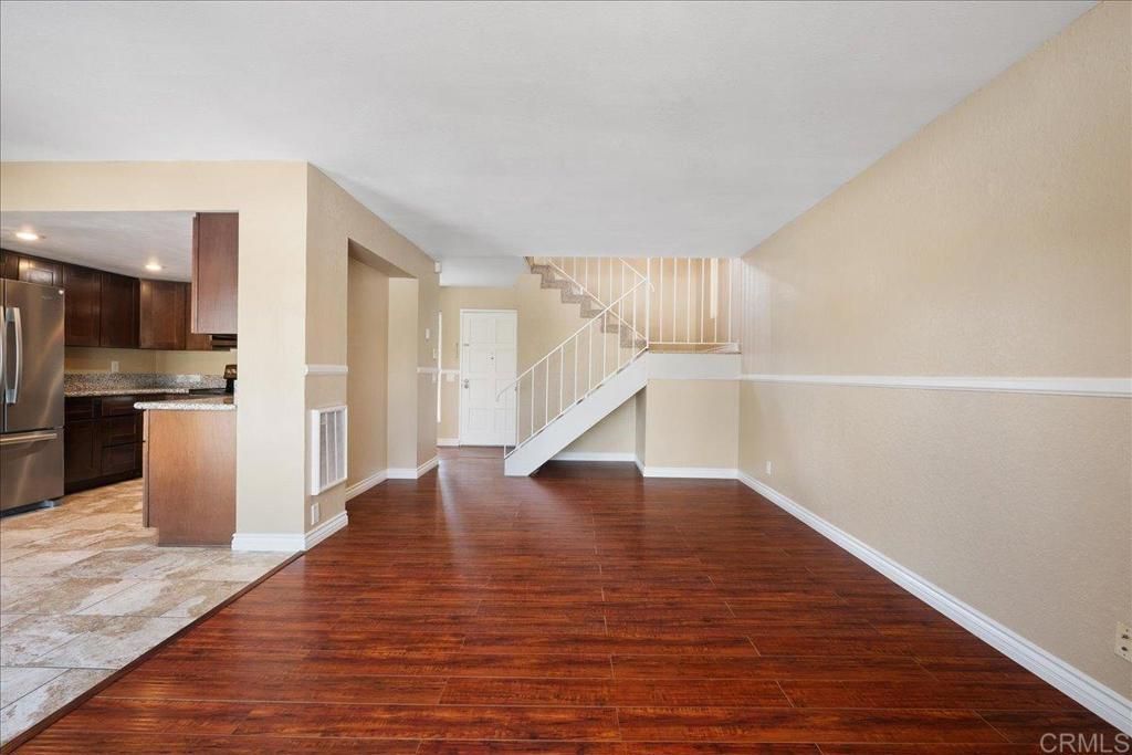 730 Silver Dr, Vista, CA 92083 Main Photo