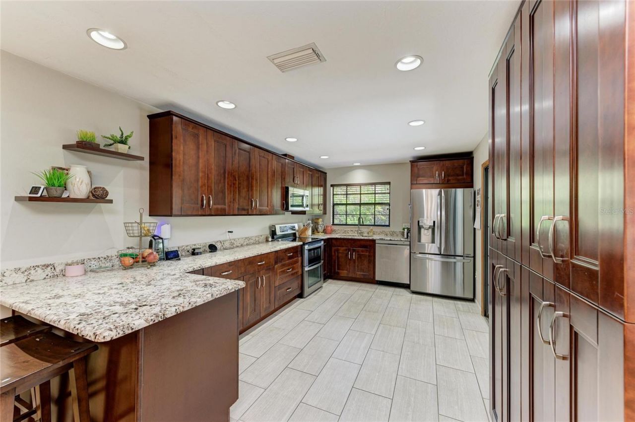 4609 44th Avenue E, Bradenton, FL 34203 Photo