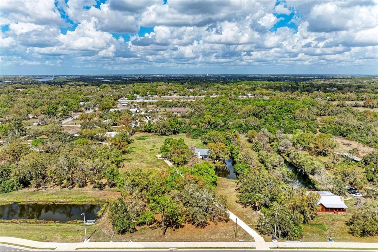 4609 44th Avenue E, Bradenton, FL 34203 Photo