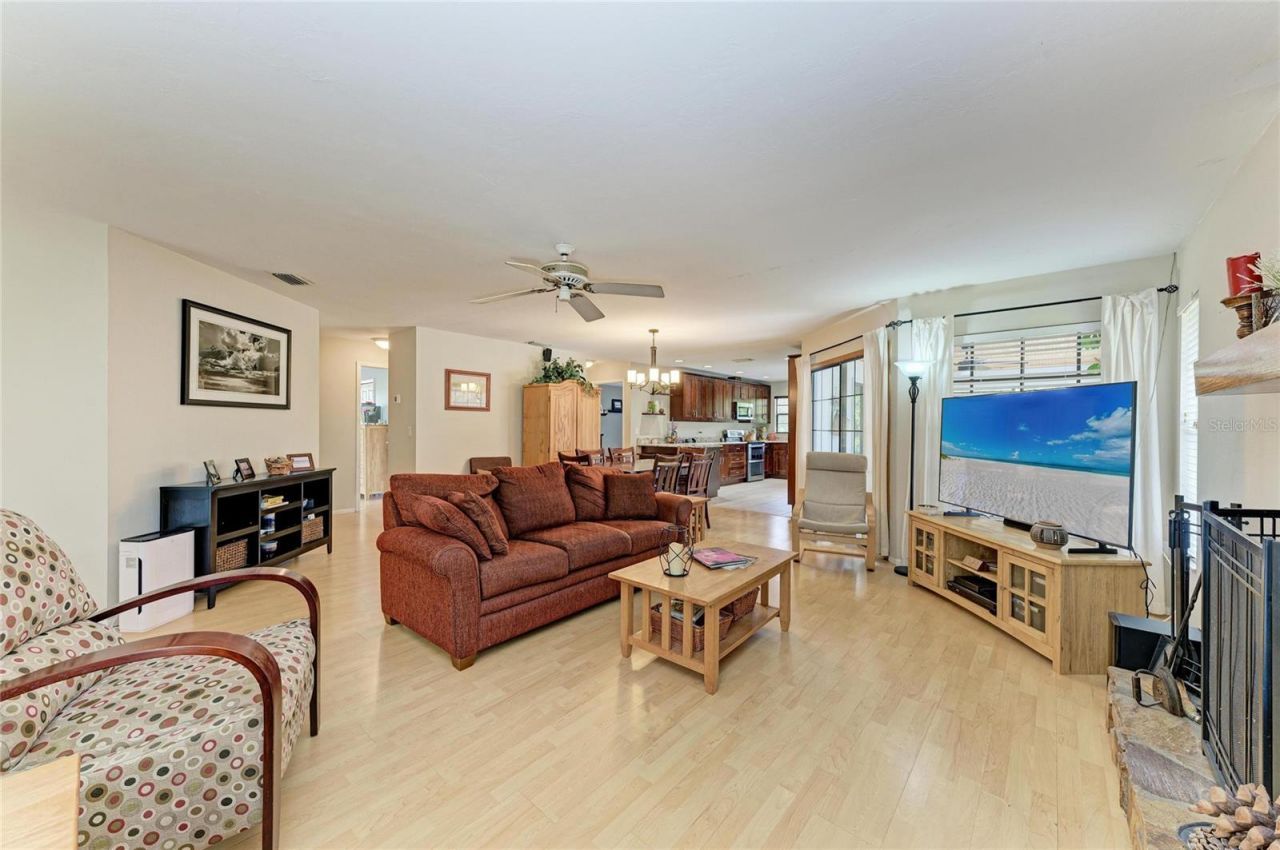 4609 44th Avenue E, Bradenton, FL 34203 Photo