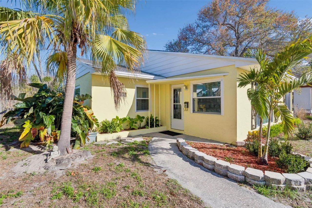 1027 15th Street N, Saint Petersburg, FL 33705 Photo