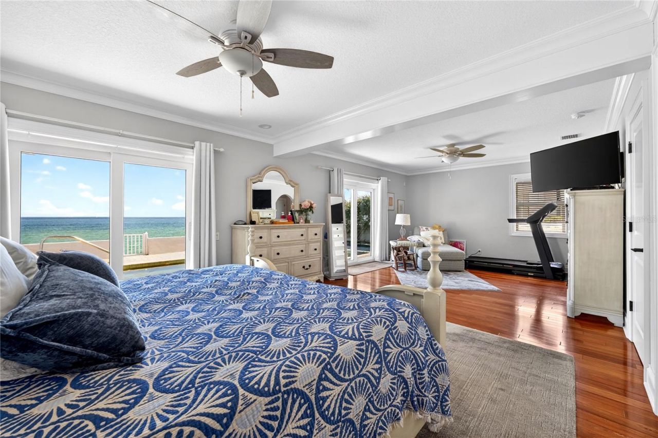 2540 E Bay Isle Drive Se, Saint Petersburg, FL 33705 Photo