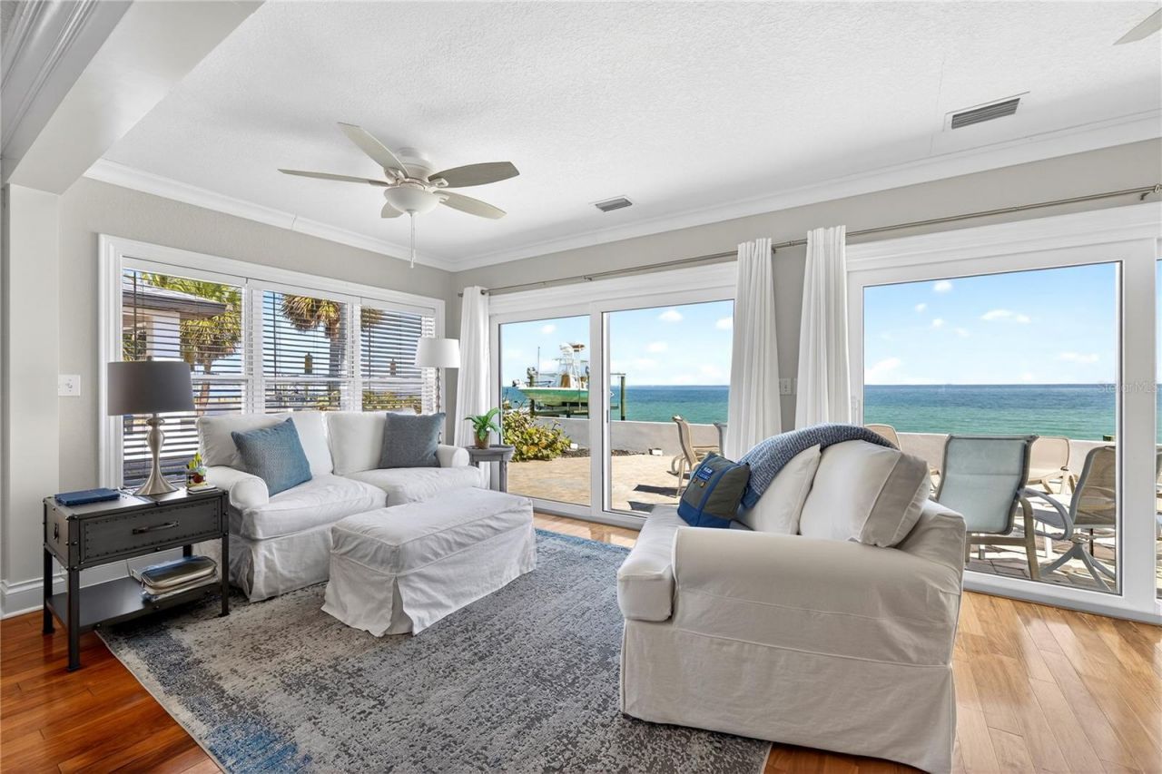 2540 E Bay Isle Drive Se, Saint Petersburg, FL 33705 Photo