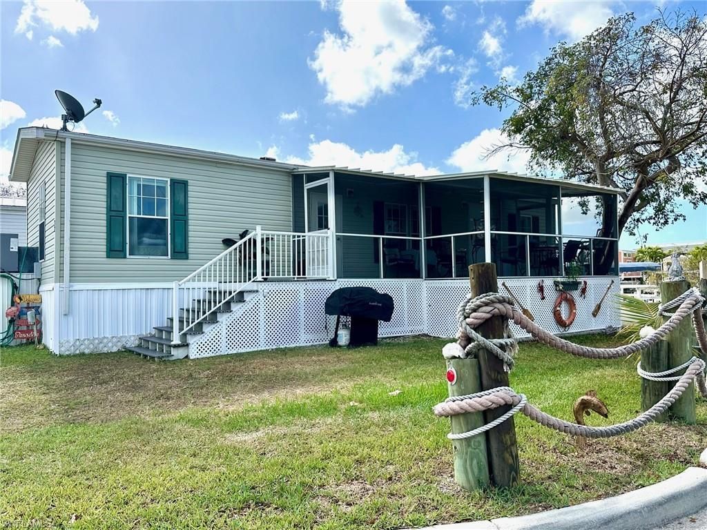 1180 Chokoloskee Dr, Unit 32, Chokoloskee, FL 34138 Photo