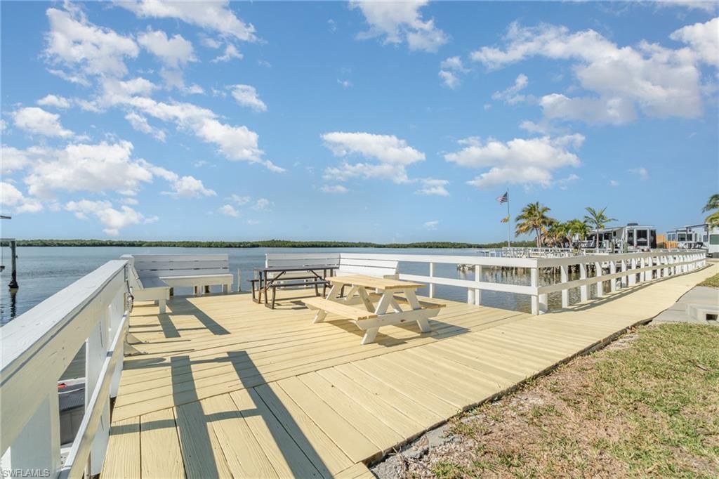 1180 Chokoloskee Dr, Unit 32, Chokoloskee, FL 34138 Photo