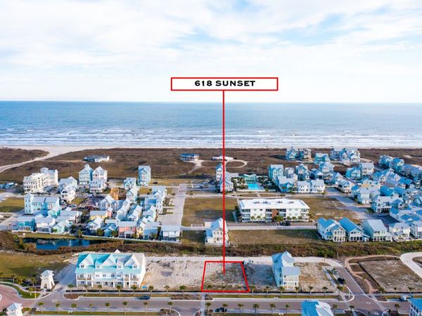 618 Sunset, Port Aransas, TX 78373