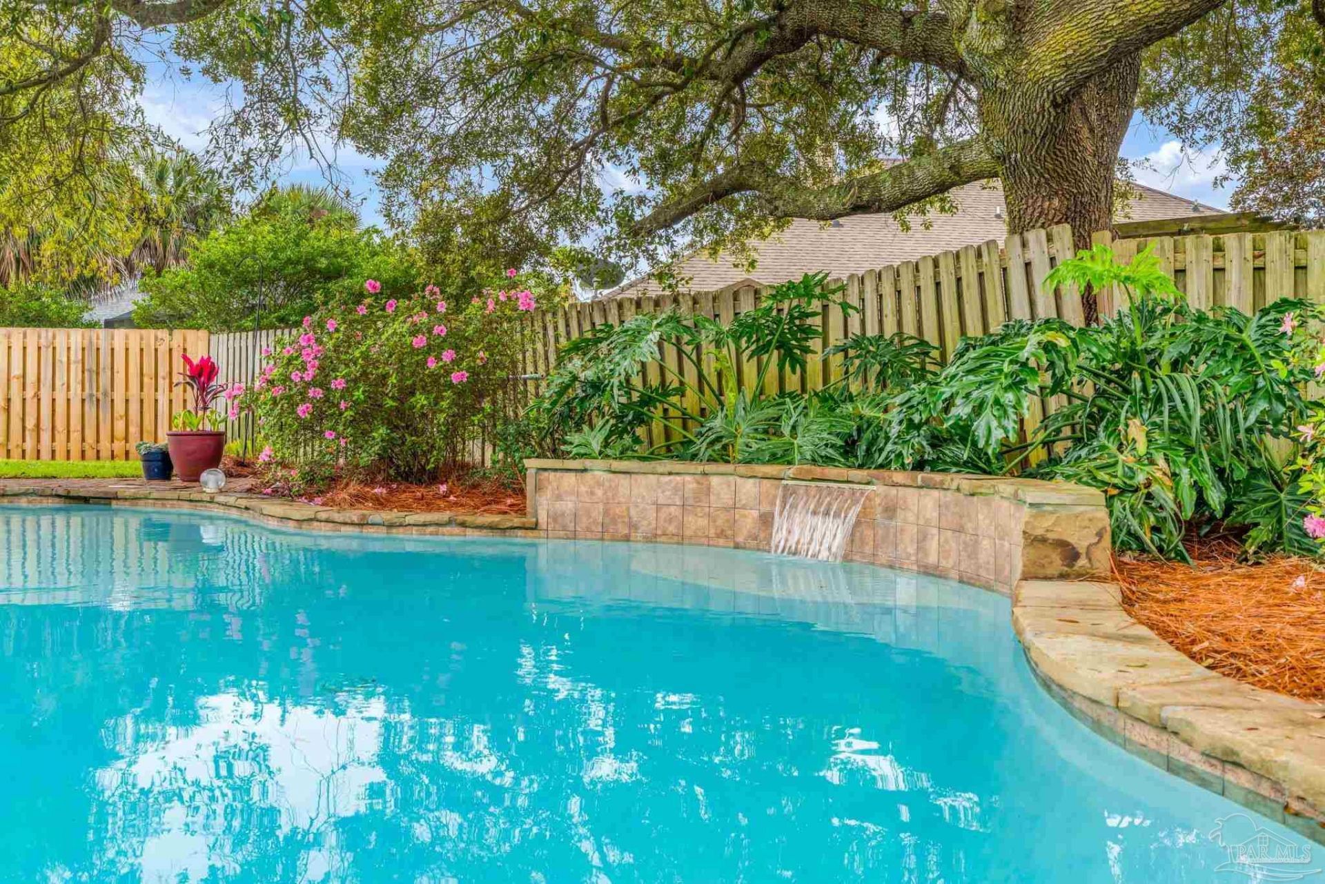 5357 Galberry Ln, Gulf Breeze, FL 32563 Main Photo