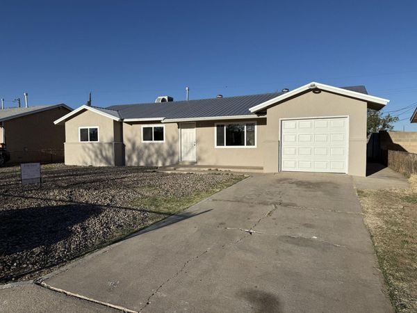 305 Parsifal Street NE, Albuquerque, NM 87123