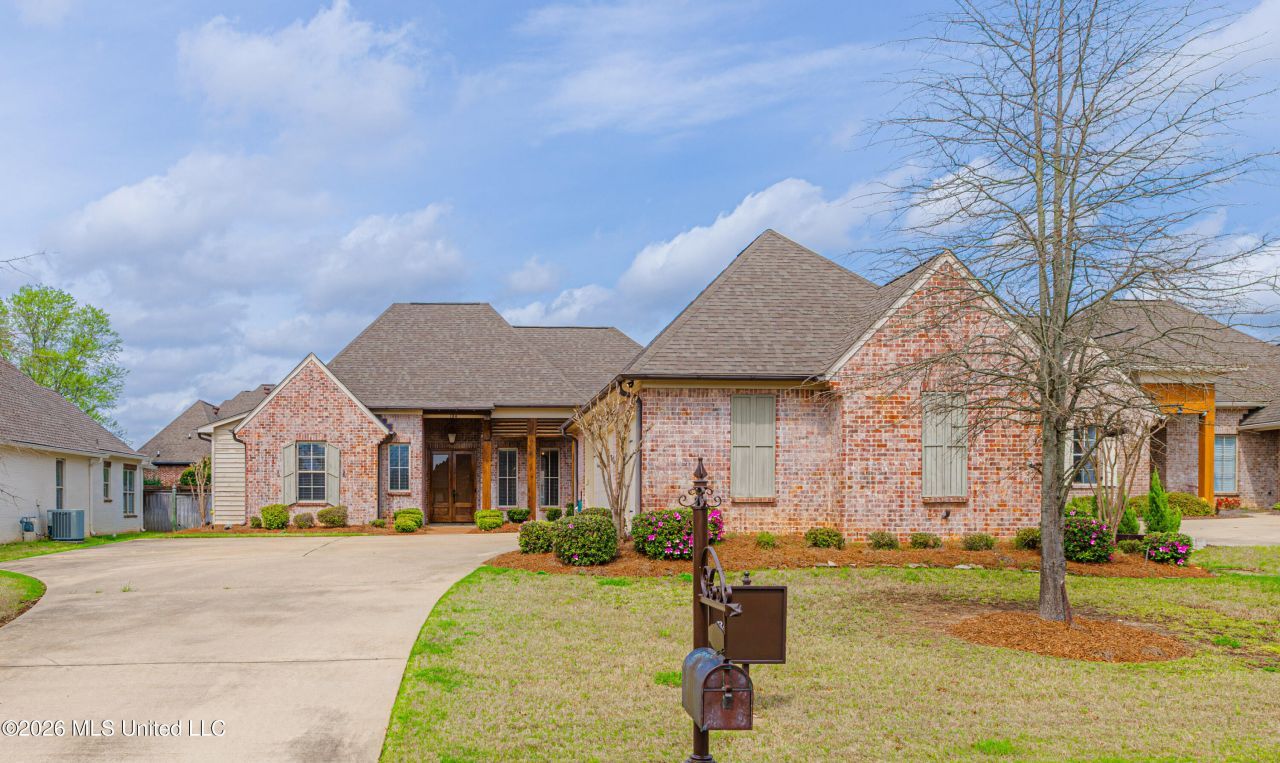 104 Saint Charles Drive, Madison, MS 39110 Main Photo