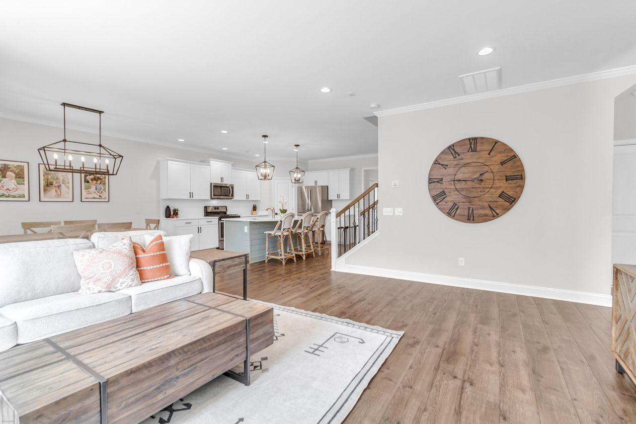 2156 Leopold Street Photo 17