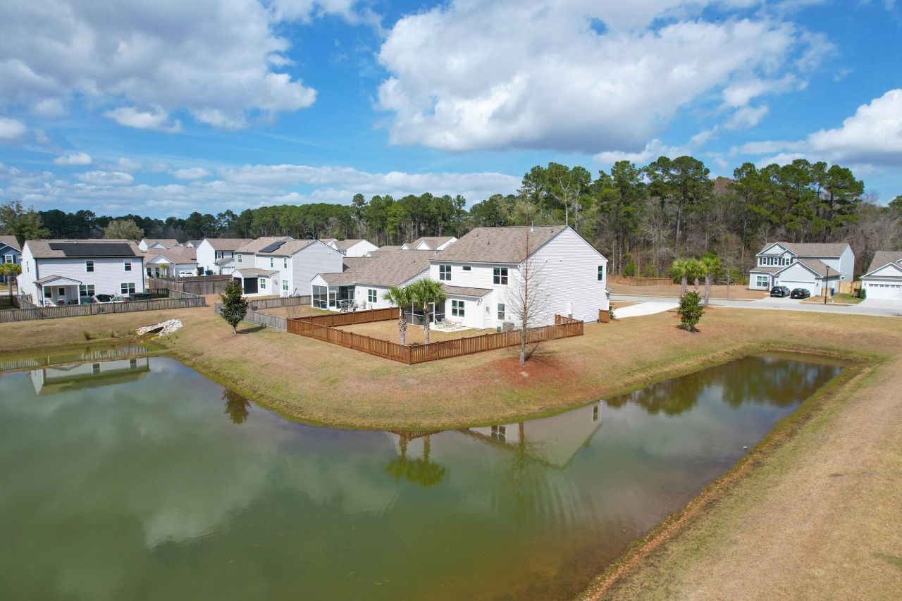 2156 Leopold Street Photo 52