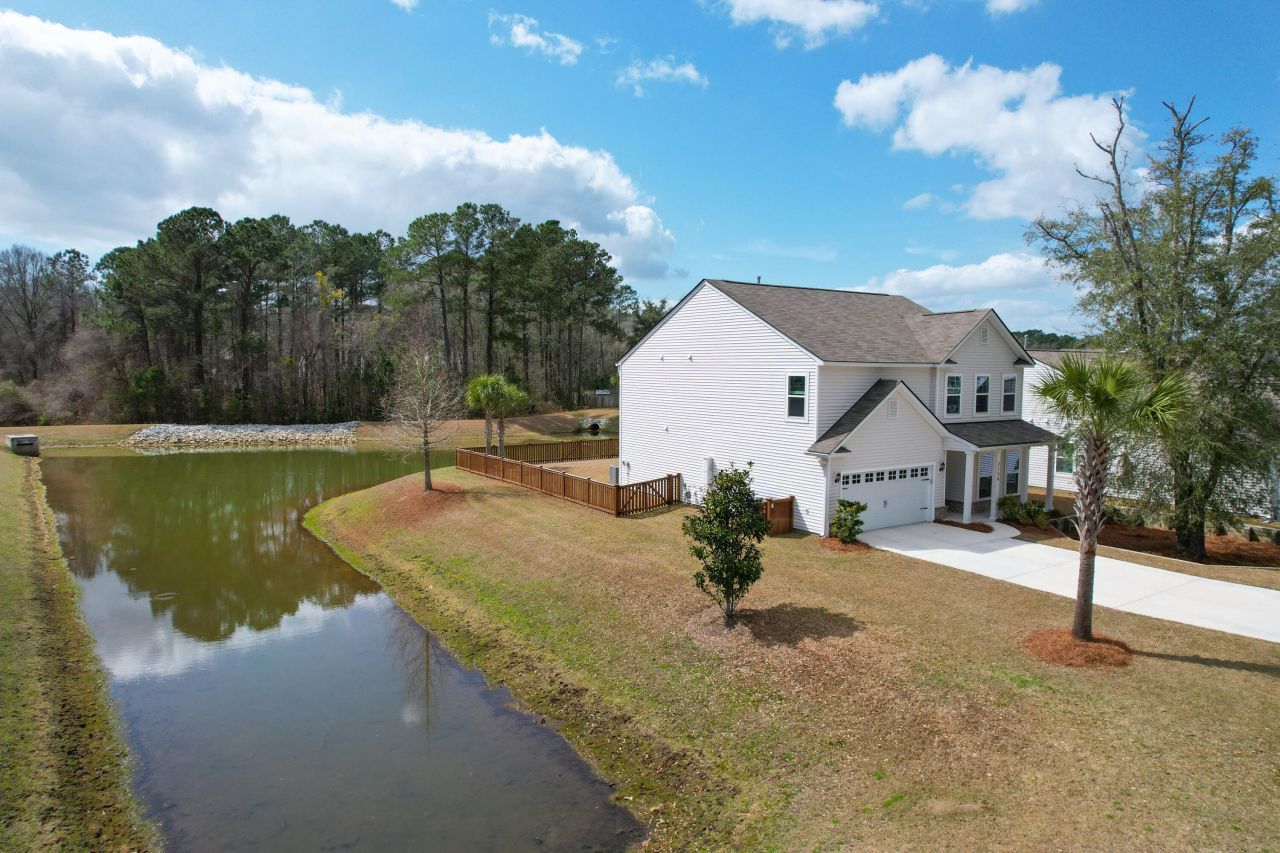 2156 Leopold Street Photo 53