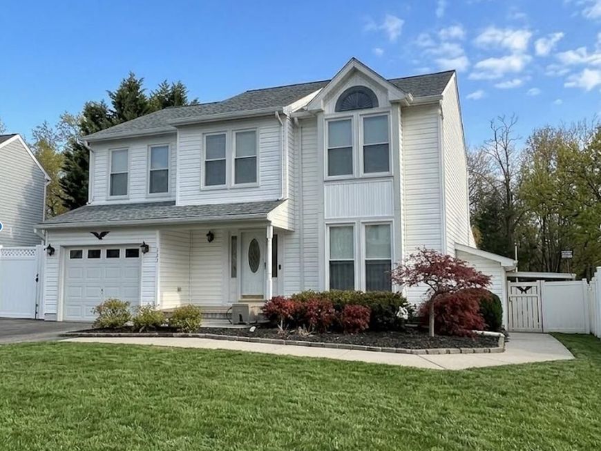 759 Sunnyfield Lane, Baltimore, MD 21225 Main Photo