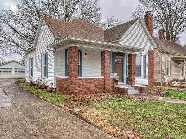 423 N 3rd Street, Boonville, IN 47601