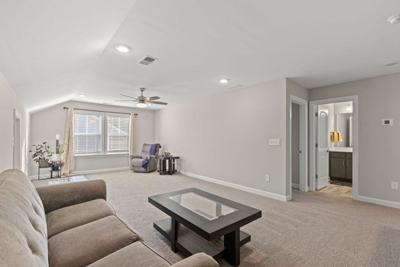 208 Starlit Way Photo 21