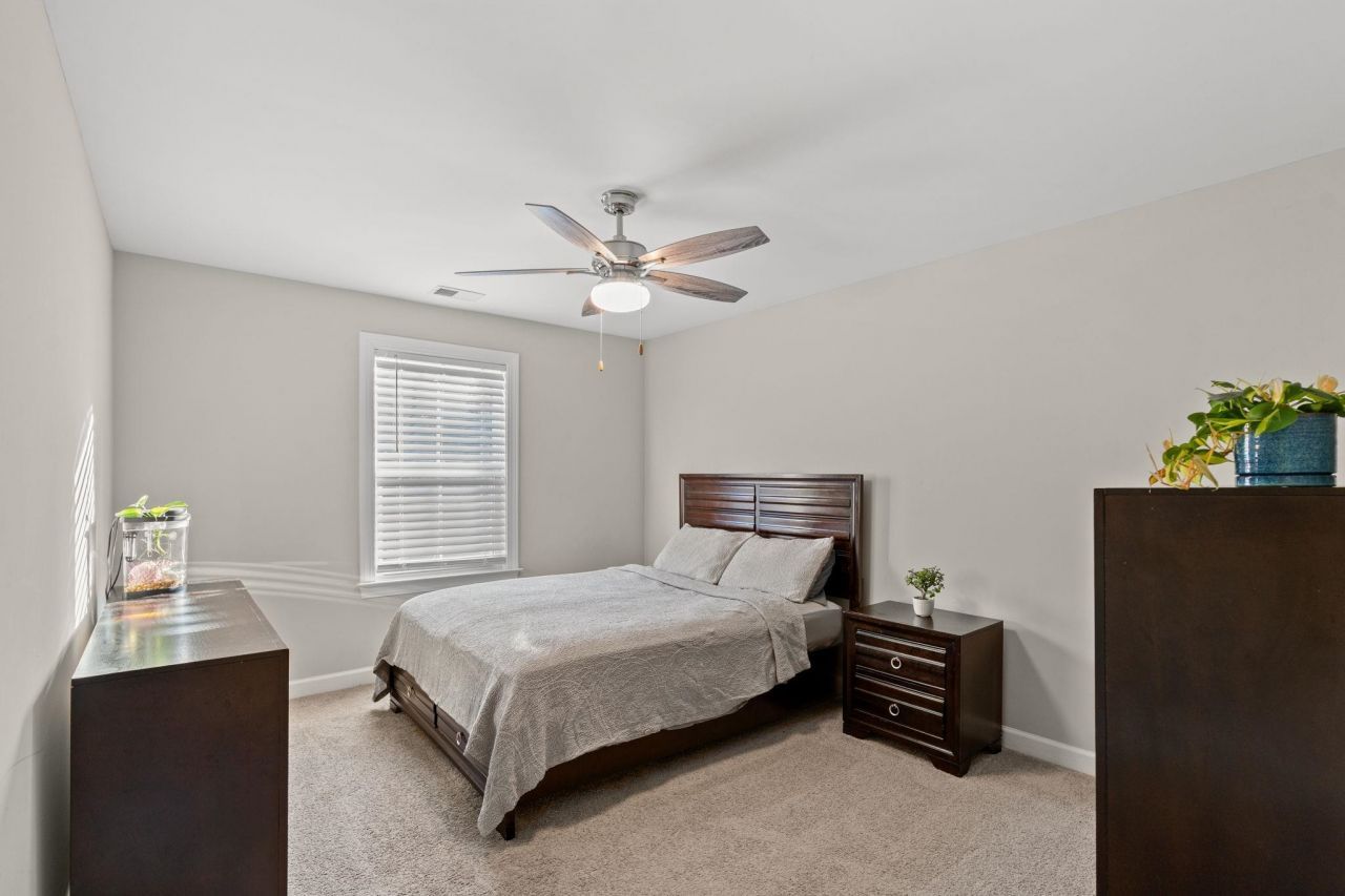 208 Starlit Way Photo 22