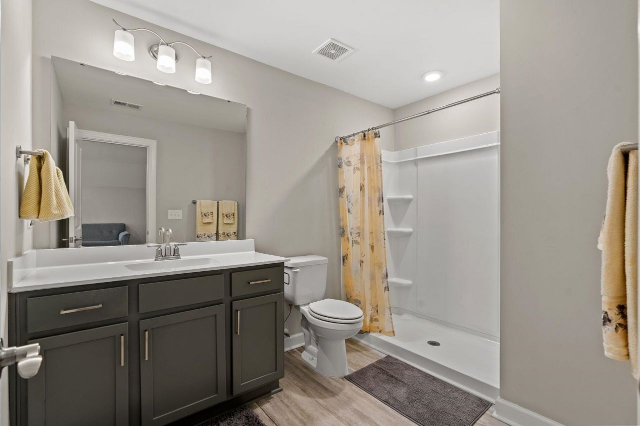 208 Starlit Way Photo 23