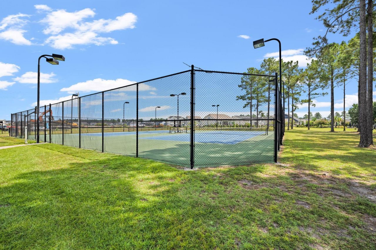 208 Starlit Way Photo 35