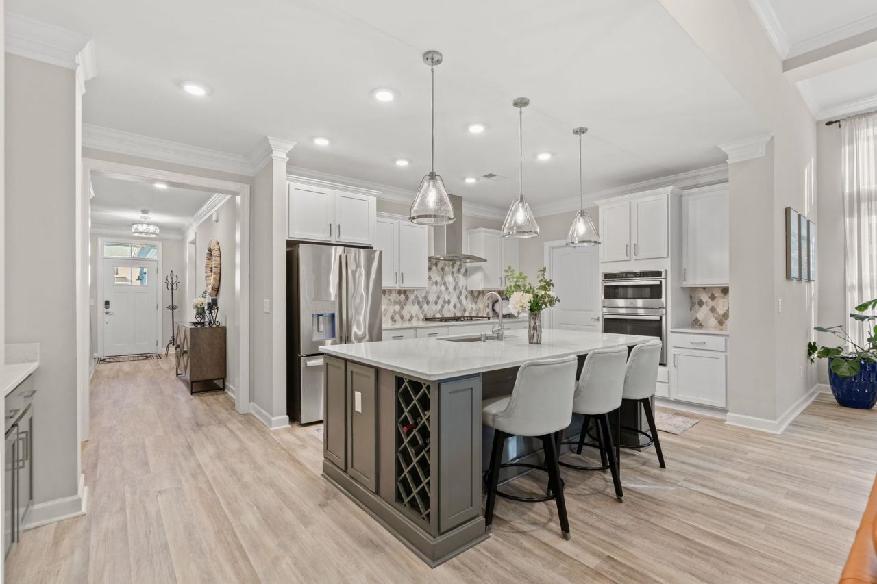 208 Starlit Way Photo 5