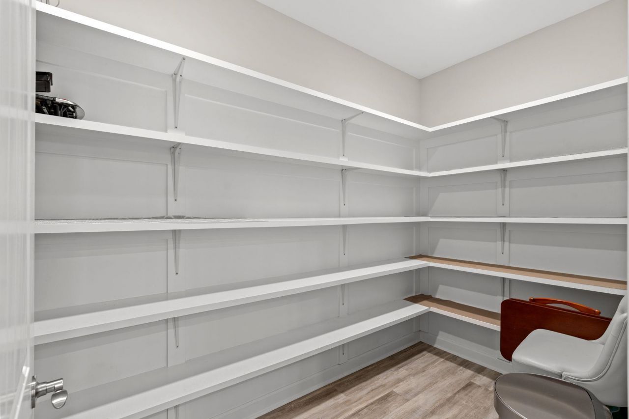 208 Starlit Way Photo 6