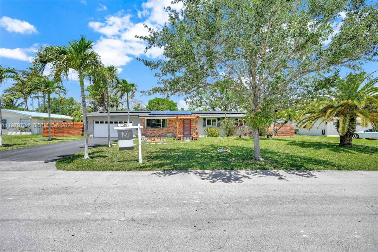 8935 SW 186th Ter, Cutler Bay, FL 33157 Photo