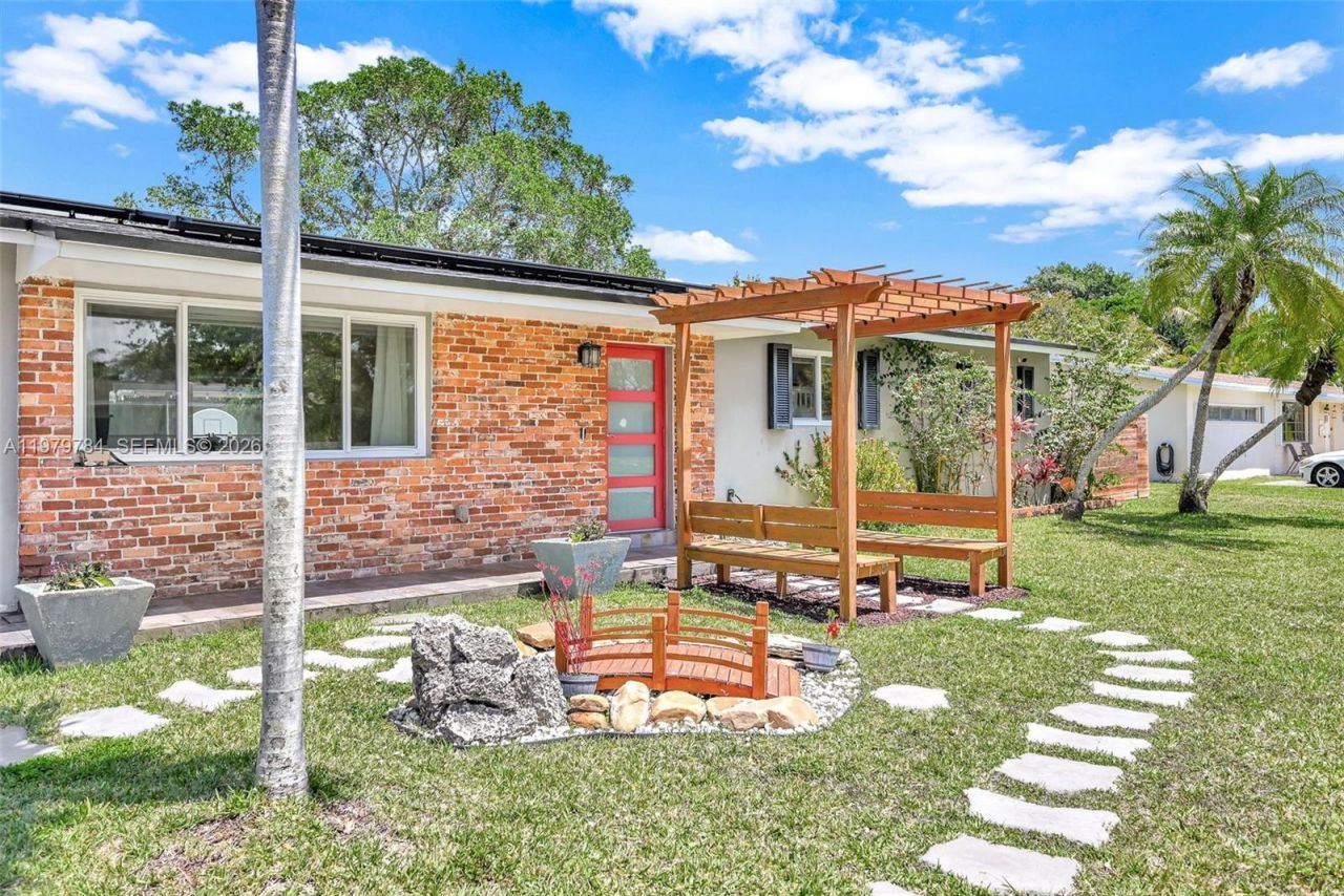 8935 SW 186th Ter, Cutler Bay, FL 33157 Photo