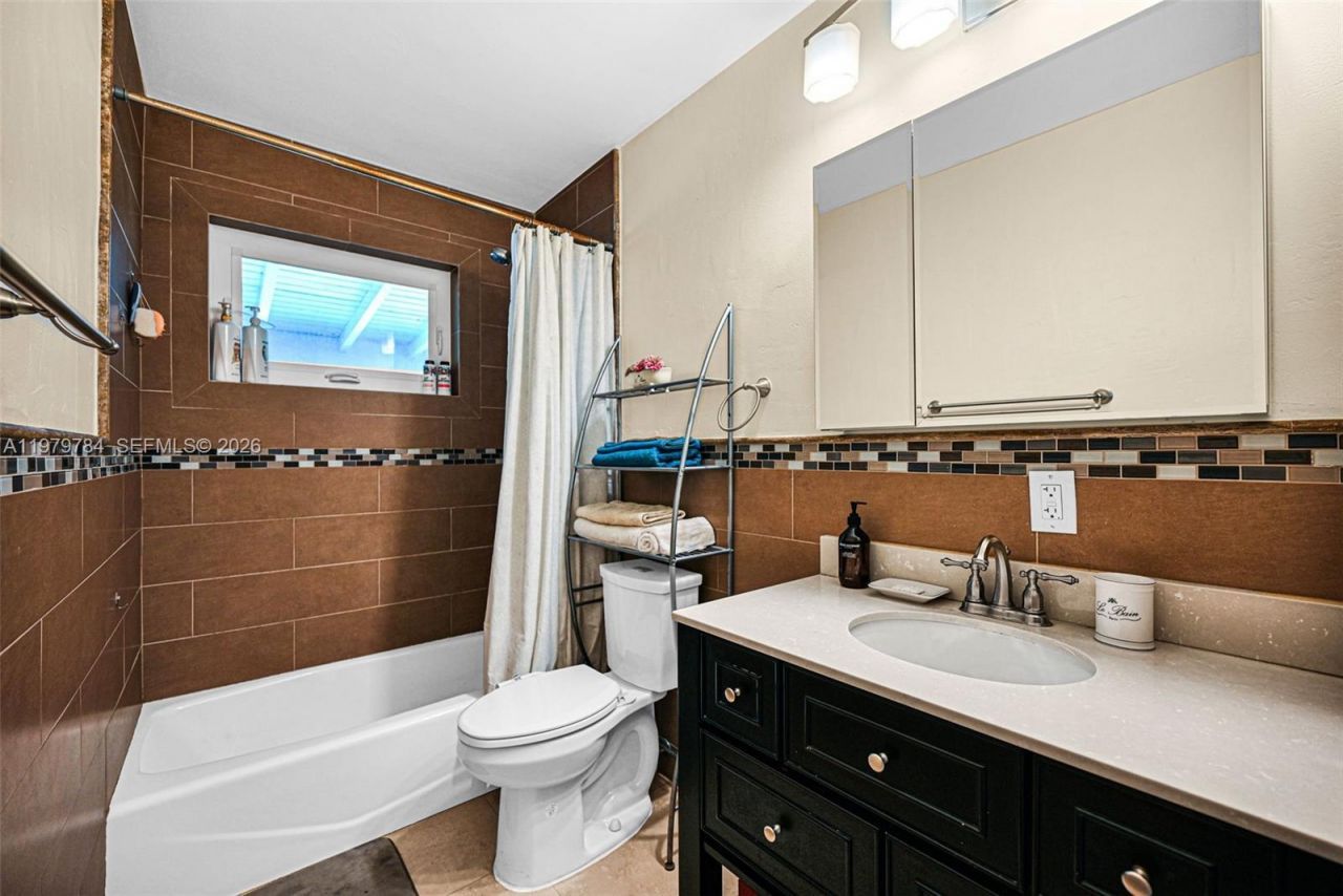 8935 SW 186th Ter, Cutler Bay, FL 33157 Photo