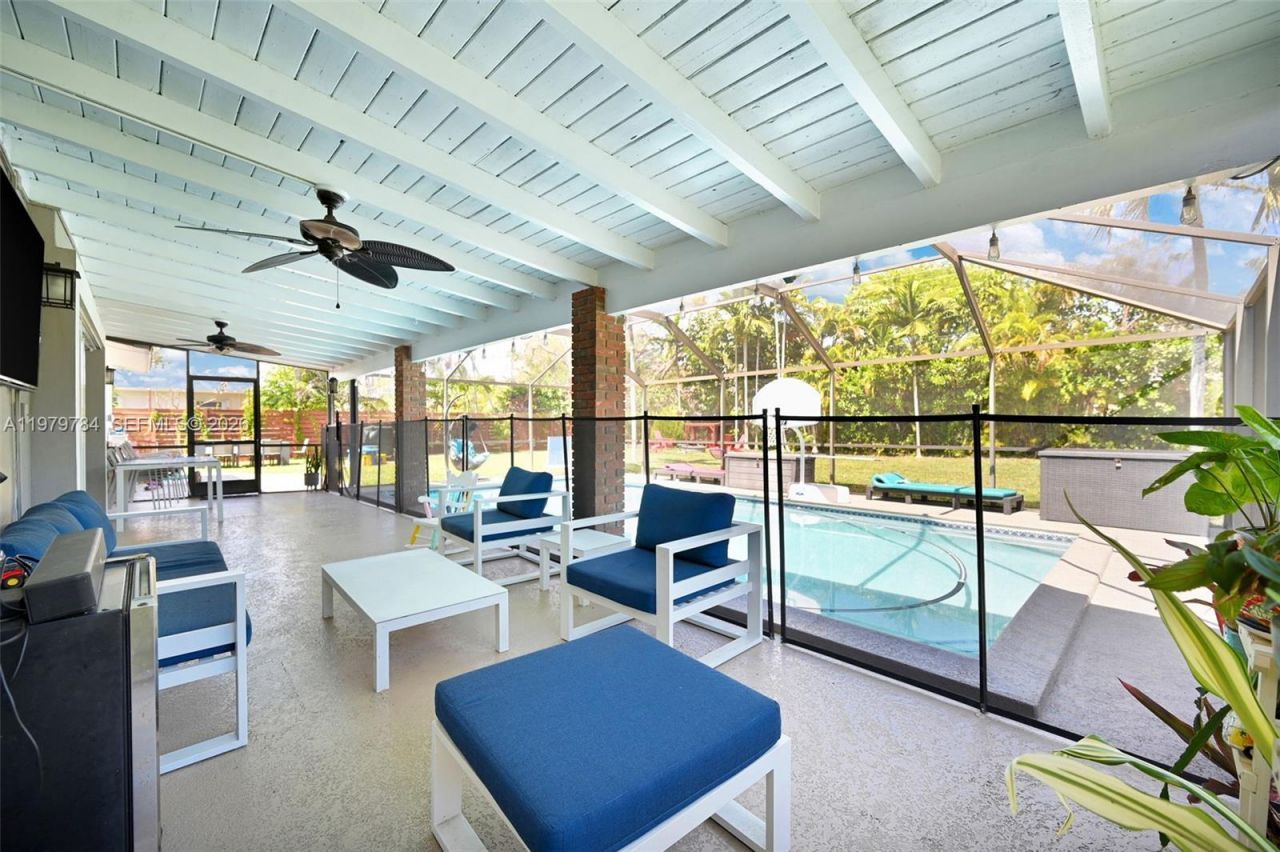 8935 SW 186th Ter , Cutler Bay, FL 33157 Photo