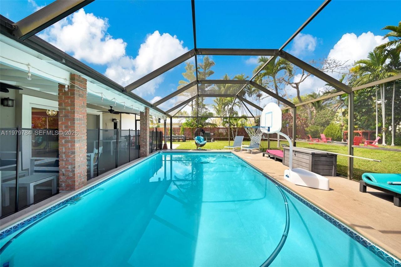 8935 SW 186th Ter , Cutler Bay, FL 33157 Photo