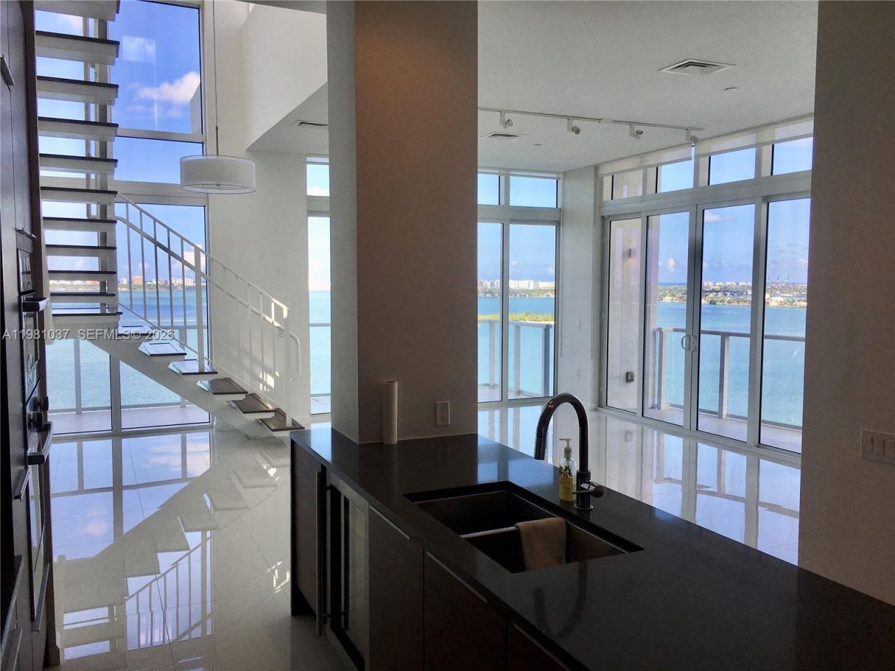 601 NE 27th St, Unit 1906, Miami, FL 33137 Photo