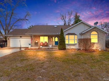 2215 Hancock Street, Port Huron, MI 48060