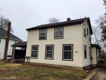 183 Higgins Street, Lapeer, MI 48446