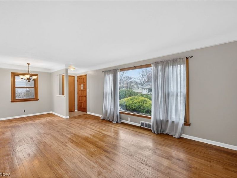 5229 Melody Lane, Willoughby, OH 44094 Photo 14