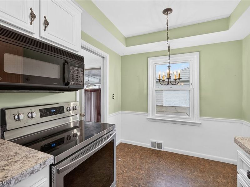 5229 Melody Lane, Willoughby, OH 44094 Photo 8