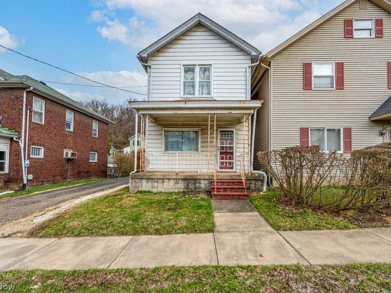 1055 Ambrose Avenue, East Liverpool, OH 43920 Photo 1